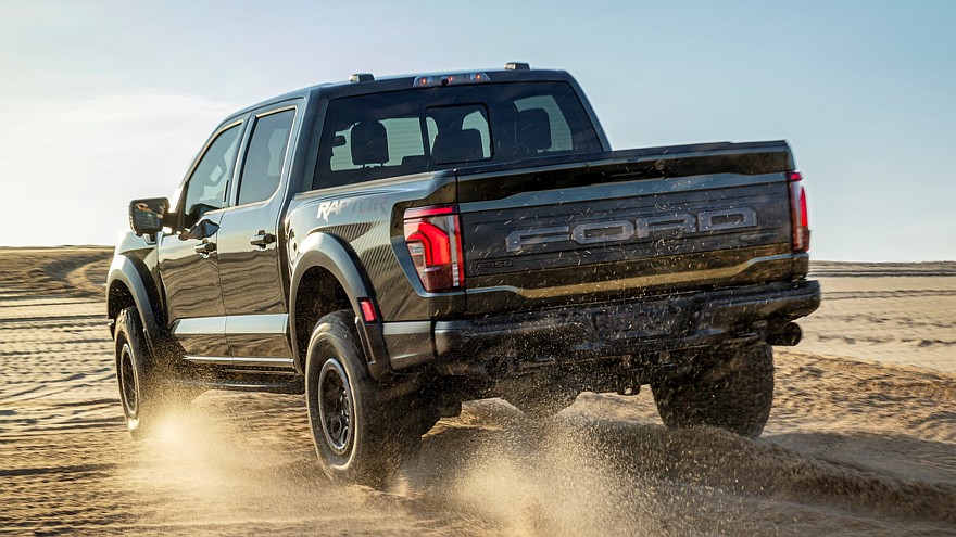 Масл-трак Ford F-150 Raptor R с компрессорным V8 стал мощнее после обновления