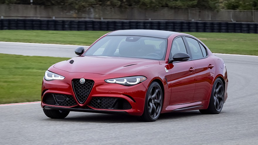 Alfa Romeo готовится к завершению производства «горячих» Giulia и Stelvio Quadrifoglio